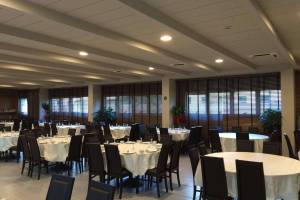 Tenda in legno per interni